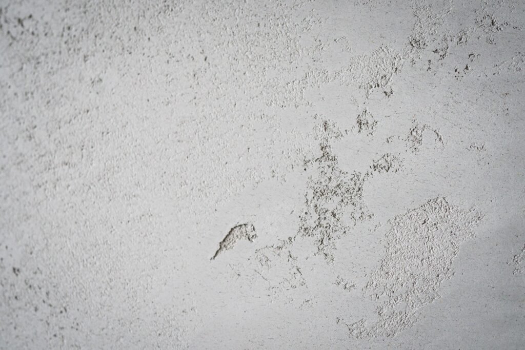 Marmorino Roma plaster sample showing stone-like movement