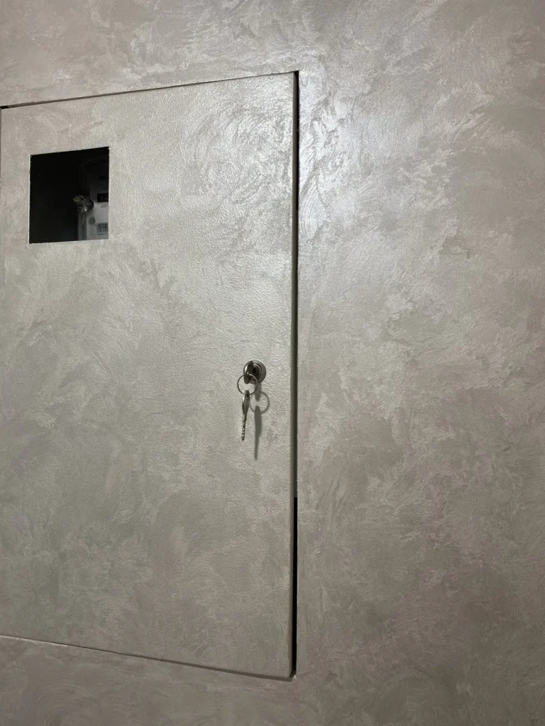 Venetian plaster accent wall in a Pennsylvania home by DecoMaster